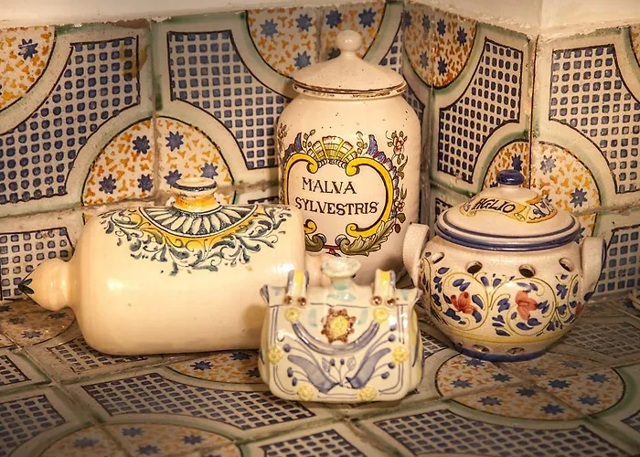 版纳塔农家乐 * 皮亚扎-阿尔梅里纳