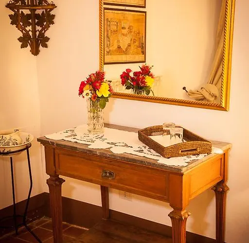 版纳塔农家乐 * 皮亚扎-阿尔梅里纳